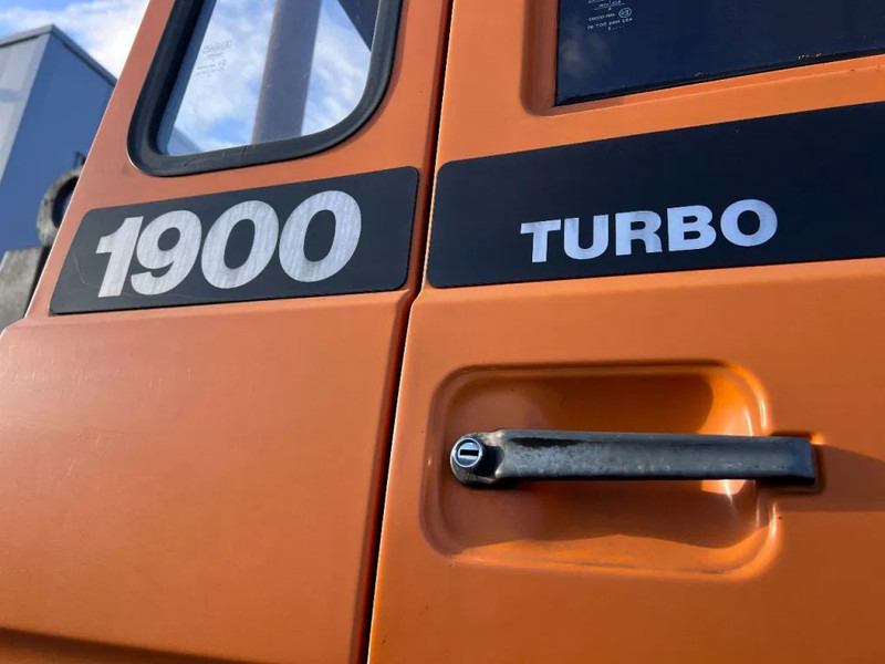 DAF 1900 TURBO 4X4 HOOKLIFT - Camion ampliroll: photos 4 DAF 1900 TURBO 4X4 HOOKLIFT - Camion ampliroll: photos 4