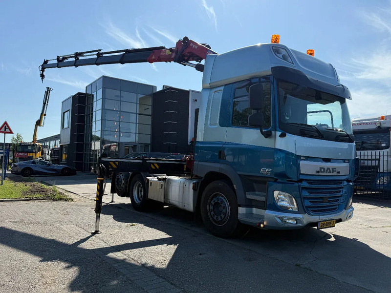 DAF CF 440 6X2 EURO 6 + HMF 3220-K5 REMOTE 5E & 6E FUNCTIE - Camion grue: photos 2 DAF CF 440 6X2 EURO 6 + HMF 3220-K5 REMOTE 5E & 6E FUNCTIE - Camion grue: photos 2