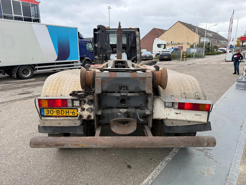 DAF CF 85.460 8X4 EURO 5 - FULL STEEL SUSP. - MANUAL GEAR - BIG AXLES + VDL HOOKLIFT - Camion ampliroll: photos 5 DAF CF 85.460 8X4 EURO 5 - FULL STEEL SUSP. - MANUAL GEAR - BIG AXLES + VDL HOOKLIFT - Camion ampliroll: photos 5