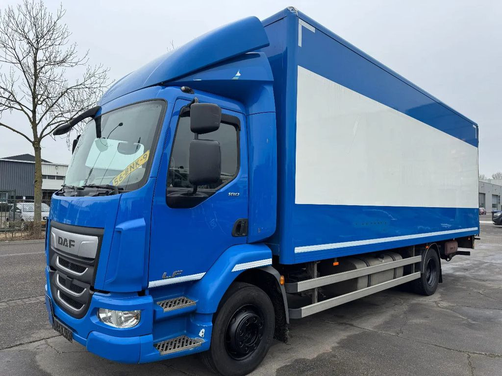 DAF LF 180 4X2 - EURO 6 + DHOLLANDIA LIFT + TÜV 09-2 - Camion fourgon: photos 1 DAF LF 180 4X2 - EURO 6 + DHOLLANDIA LIFT + TÜV 09-2 - Camion fourgon: photos 1