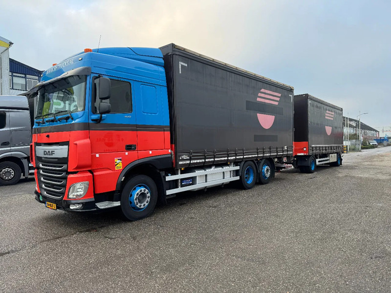 DAF XF 440 6X2 EURO 6 + HERTOGHS HANGER 2X BPW AXLE DHOLLANDIA 3000 KG - Camion à rideaux coulissants: photos 1 DAF XF 440 6X2 EURO 6 + HERTOGHS HANGER 2X BPW AXLE DHOLLANDIA 3000 KG - Camion à rideaux coulissants: photos 1
