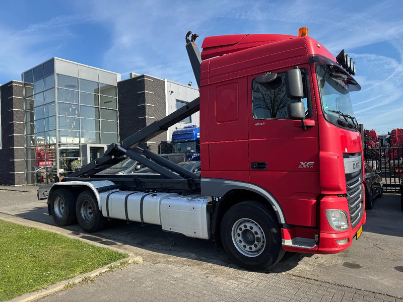 DAF XF 460 6X2 EURO 6 VDL HOOK 20T - Camion ampliroll: photos 1 DAF XF 460 6X2 EURO 6 VDL HOOK 20T - Camion ampliroll: photos 1