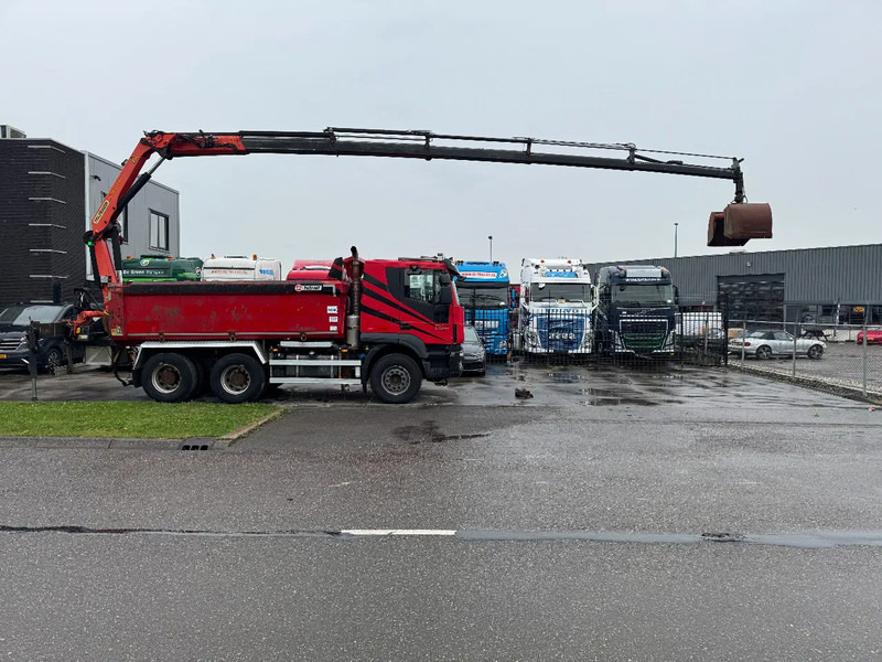 Iveco Trakker 500 6X4 EURO 6 KIPPER + PALFINGER PK18002 FULL STEEL - Camion benne, Camion grue: photos 4 Iveco Trakker 500 6X4 EURO 6 KIPPER + PALFINGER PK18002 FULL STEEL - Camion benne, Camion grue: photos 4