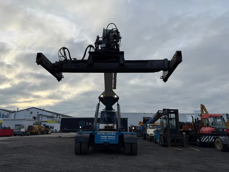 KONECRANES SMV 108 TB6 - Reach stacker: photos 3 KONECRANES SMV 108 TB6 - Reach stacker: photos 3