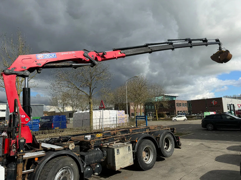 MAN TGA 35.440 8X2 - EURO 4 + HMF 2620K-RC 2018! + REMOTE + HYDRAUTO CABLE LIFT + LIFTING AXLE - Camion - système de câble, Camion grue: photos 5 MAN TGA 35.440 8X2 - EURO 4 + HMF 2620K-RC 2018! + REMOTE + HYDRAUTO CABLE LIFT + LIFTING AXLE - Camion - système de câble, Camion grue: photos 5