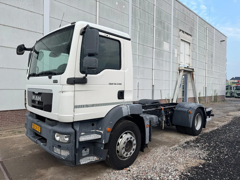 MAN TGM 18.340 4X2 EURO 5 CHASSIS - Châssis cabine: photos 1 MAN TGM 18.340 4X2 EURO 5 CHASSIS - Châssis cabine: photos 1