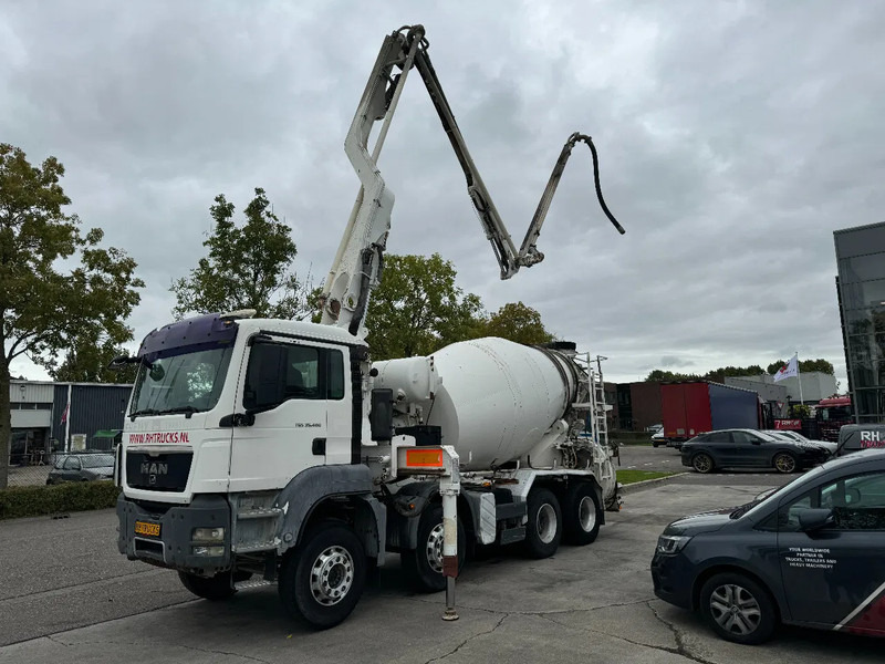 MAN TGS 35.400 8X4 PUTZMEISTER PUMP 21-3 + LIEBHERR MIXER - Camion pompe: photos 1 MAN TGS 35.400 8X4 PUTZMEISTER PUMP 21-3 + LIEBHERR MIXER - Camion pompe: photos 1