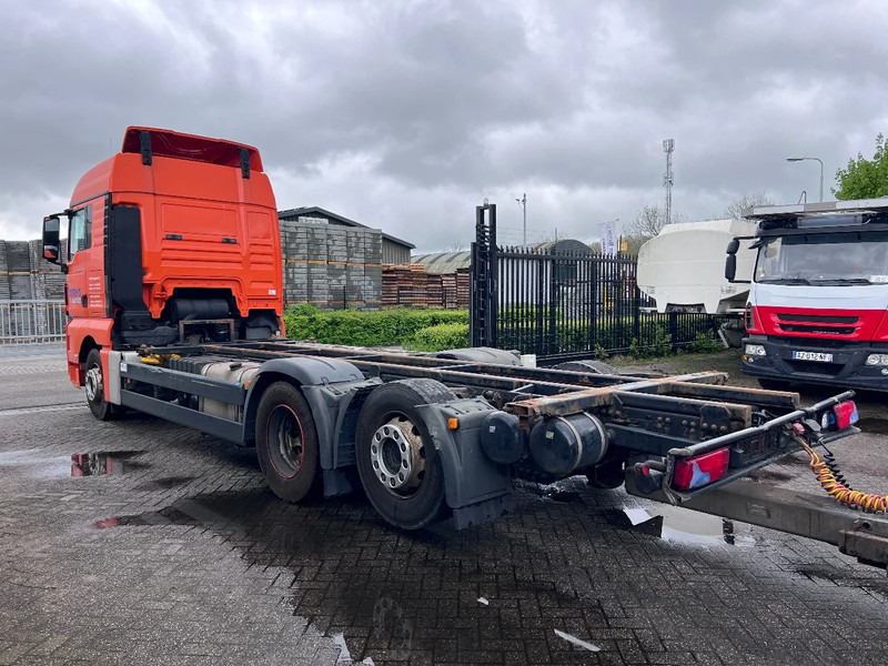 MAN TGX 26.440 XLX 6X2 EURO 5 - BDF CHASSIS + RETARDER - Camion porte-conteneur/ Caisse mobile: photos 5 MAN TGX 26.440 XLX 6X2 EURO 5 - BDF CHASSIS + RETARDER - Camion porte-conteneur/ Caisse mobile: photos 5