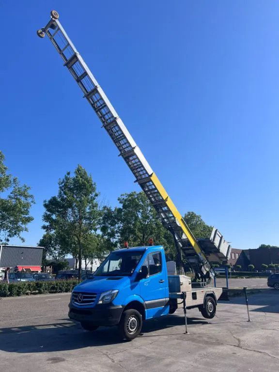 Mercedes-Benz Sprinter 314 EURO 6 + BOCKER 25m LIFT - Camion avec nacelle: photos 2 Mercedes-Benz Sprinter 314 EURO 6 + BOCKER 25m LIFT - Camion avec nacelle: photos 2