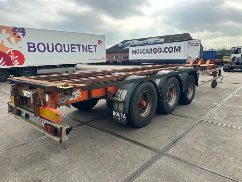 Renders 3 AS - BPW - MULTICHASSIS + DOUBLE BDF SYSTEM - Semi-remorque porte-conteneur/ Caisse mobile: photos 5 Renders 3 AS - BPW - MULTICHASSIS + DOUBLE BDF SYSTEM - Semi-remorque porte-conteneur/ Caisse mobile: photos 5