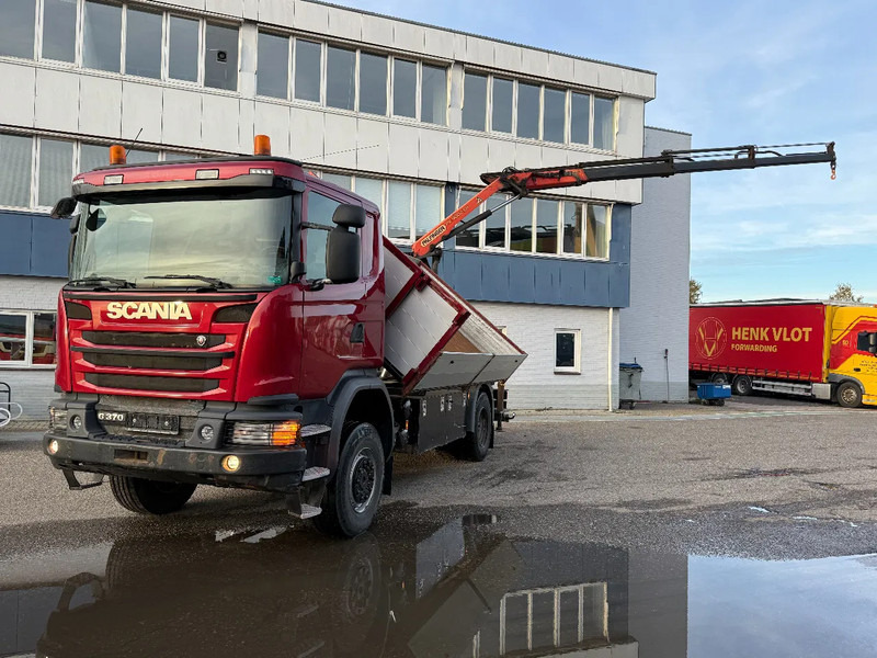 Scania G370 4X4 EURO 6 + 3-SIDE TIPPER + PALFINGER PK9002 + REMOTE - Camion benne, Camion grue: photos 2 Scania G370 4X4 EURO 6 + 3-SIDE TIPPER + PALFINGER PK9002 + REMOTE - Camion benne, Camion grue: photos 2