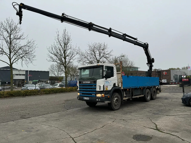 Scania P124-360 6X4 EURO 2 HIAB 200 C-5 ALL 2000 - Camion plateau, Camion grue: photos 1 Scania P124-360 6X4 EURO 2 HIAB 200 C-5 ALL 2000 - Camion plateau, Camion grue: photos 1