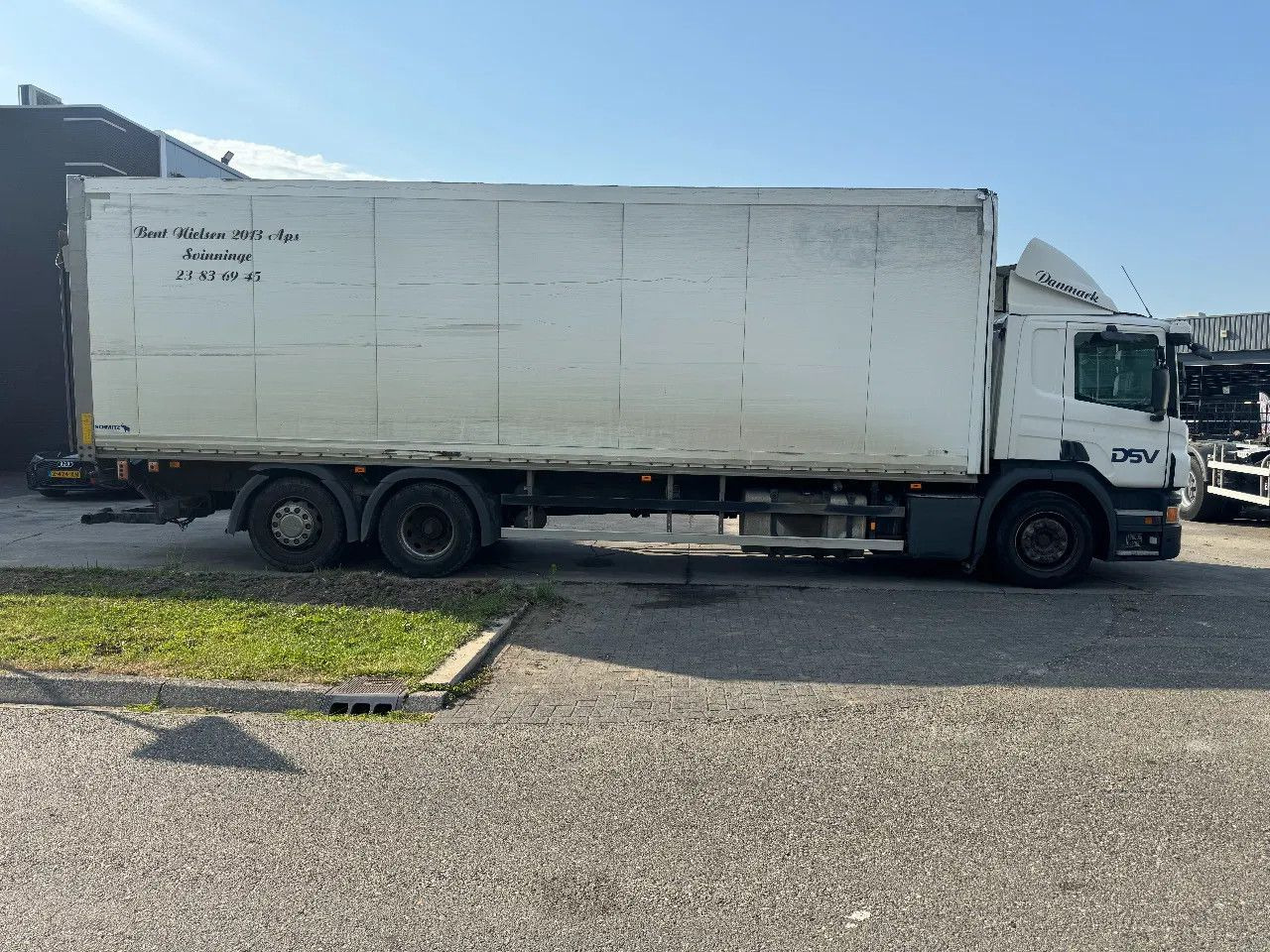 Scania P280 6X2 SCHMITZ BOX + ZEPRO 2000KG LIFT EURO 6 - Camion fourgon: photos 4 Scania P280 6X2 SCHMITZ BOX + ZEPRO 2000KG LIFT EURO 6 - Camion fourgon: photos 4