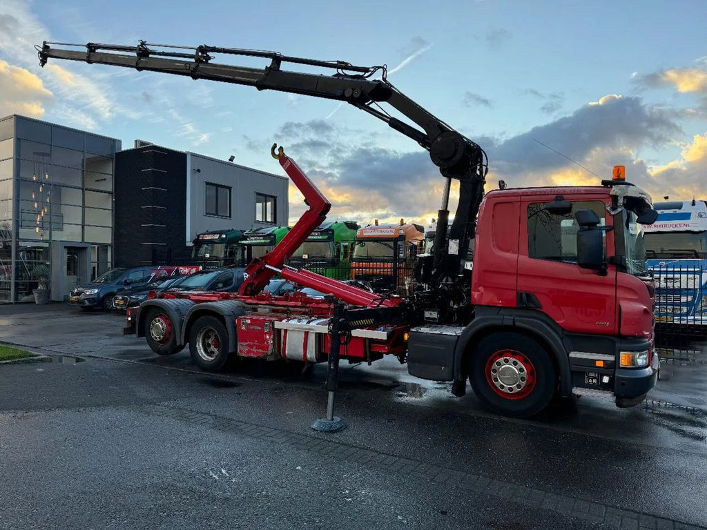 Scania P320 6X2 - EURO 6 + HIAB XS 144 HIPRO + REMOTE + - Camion grue, Camion ampliroll: photos 1 Scania P320 6X2 - EURO 6 + HIAB XS 144 HIPRO + REMOTE + - Camion grue, Camion ampliroll: photos 1