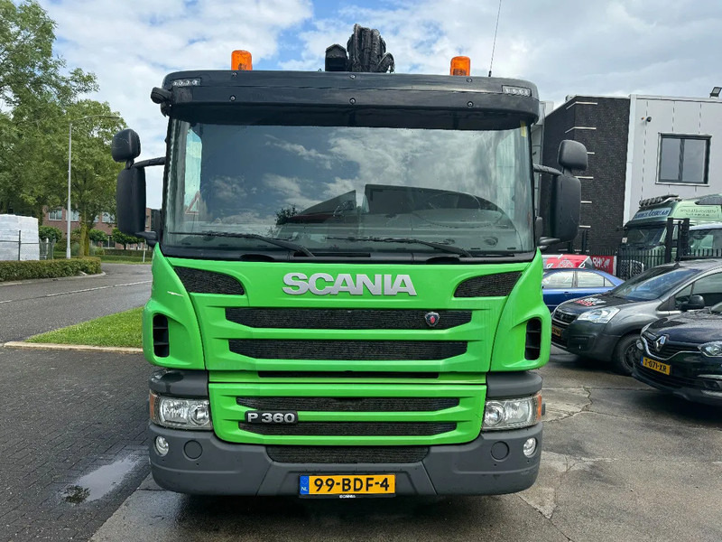 Scania P360 8X2 - HIAB 211BW-3 + FAUN VARIOPRESS - ONLY 198.135 KM - Camion grue: photos 4 Scania P360 8X2 - HIAB 211BW-3 + FAUN VARIOPRESS - ONLY 198.135 KM - Camion grue: photos 4