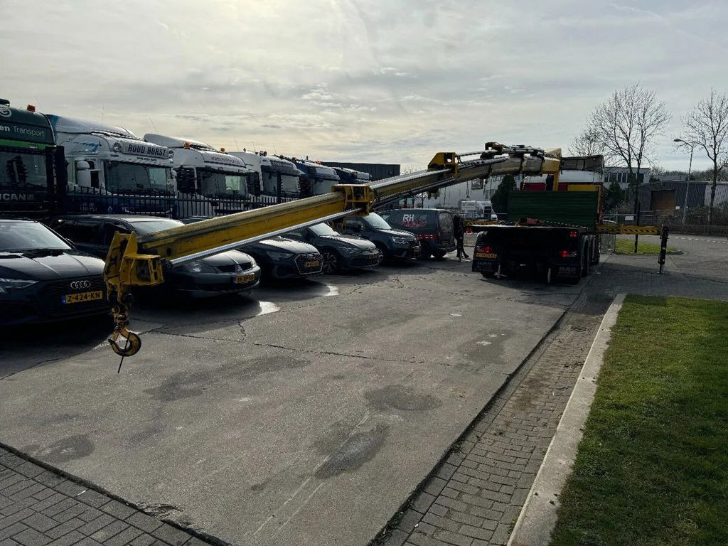 Scania P380 6X2 HIAB 288 + REMOTE CONTROL + PLATEAU - Camion grue, Camion plateau: photos 4 Scania P380 6X2 HIAB 288 + REMOTE CONTROL + PLATEAU - Camion grue, Camion plateau: photos 4