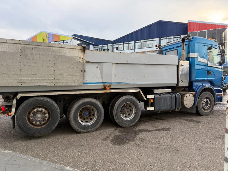 Scania R560 V8 8X4 - EURO 5 - MANUAL GEAR - Camion benne: photos 5 Scania R560 V8 8X4 - EURO 5 - MANUAL GEAR - Camion benne: photos 5