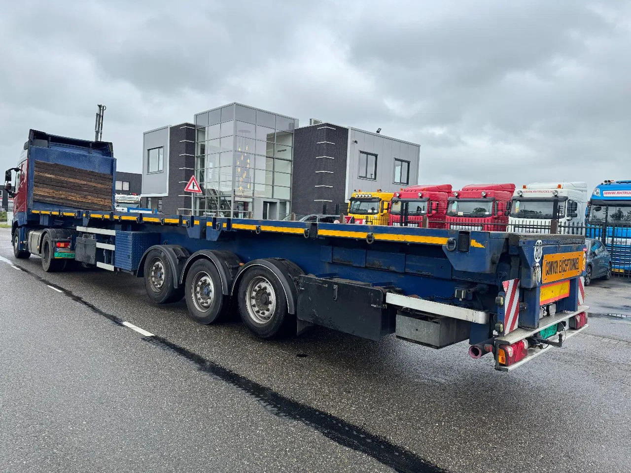 Schmidt HAGEN 3 AXLE + LIFTING AXLE - Semi-remorque plateau: photos 5 Schmidt HAGEN 3 AXLE + LIFTING AXLE - Semi-remorque plateau: photos 5