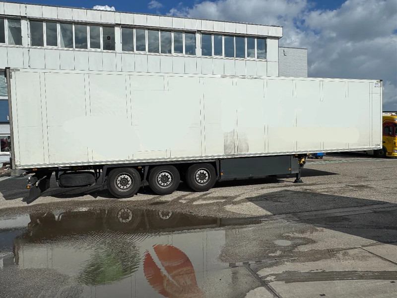 Schmitz Cargobull SCB*S3B THERMO KING SLX 300E TÜV TILL 03-2026 - Semi-remorque frigorifique: photos 5 Schmitz Cargobull SCB*S3B THERMO KING SLX 300E TÜV TILL 03-2026 - Semi-remorque frigorifique: photos 5