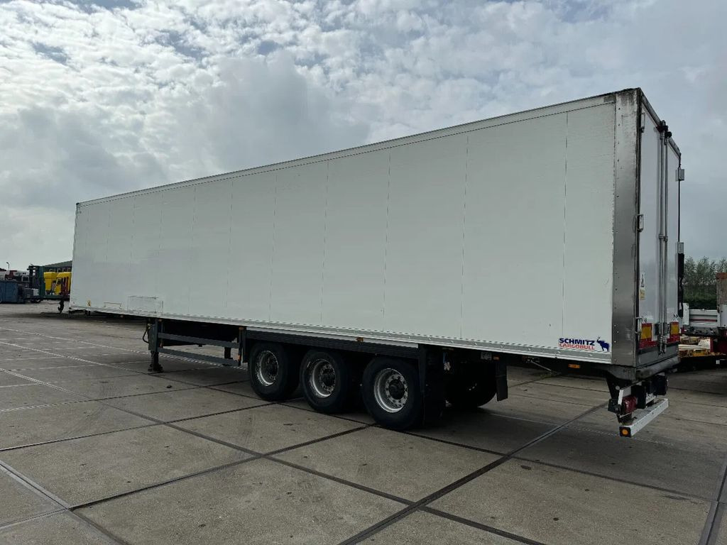 Schmitz Cargobull THERMO KING SLXE200 BPW AXLE - Semi-remorque frigorifique: photos 4 Schmitz Cargobull THERMO KING SLXE200 BPW AXLE - Semi-remorque frigorifique: photos 4