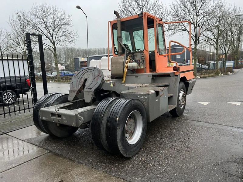 Terberg YT 222 YT222 - Tracteur portuaire: photos 4 Terberg YT 222 YT222 - Tracteur portuaire: photos 4