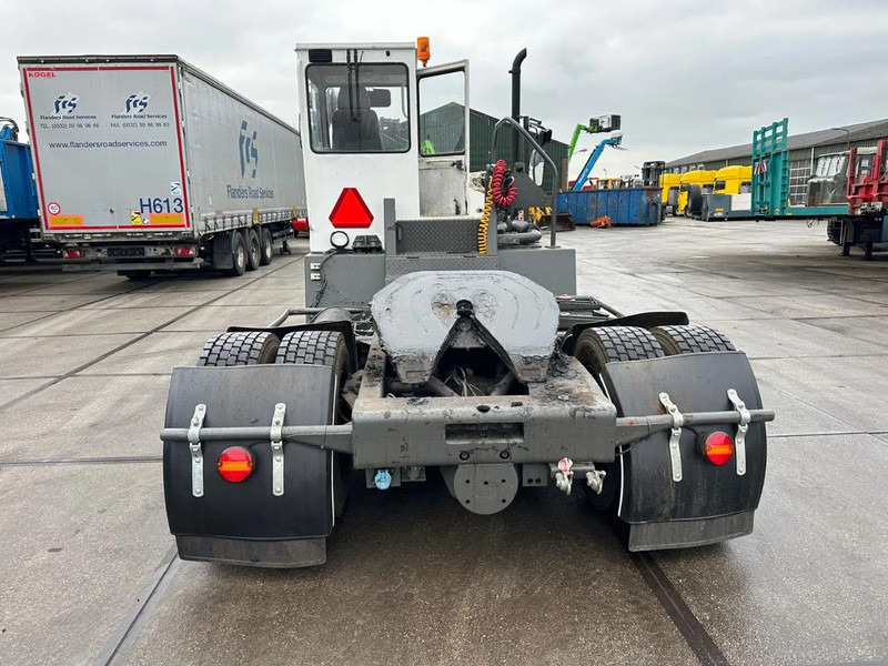 Terberg YT YT17 - Tracteur portuaire: photos 4 Terberg YT YT17 - Tracteur portuaire: photos 4