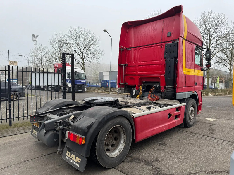 DAF XF 105.460 4X2 - EURO 5 + FULL SPOILER + NL TRUCK - Tracteur routier: photos 4 DAF XF 105.460 4X2 - EURO 5 + FULL SPOILER + NL TRUCK - Tracteur routier: photos 4