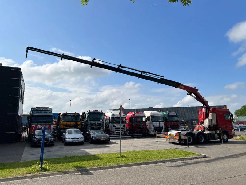 DAF XF 105.460 6X4 EURO 5 + HMF 4220 K6 + REMOTE CONTROL + RETARDER - Tracteur routier: photos 5 DAF XF 105.460 6X4 EURO 5 + HMF 4220 K6 + REMOTE CONTROL + RETARDER - Tracteur routier: photos 5