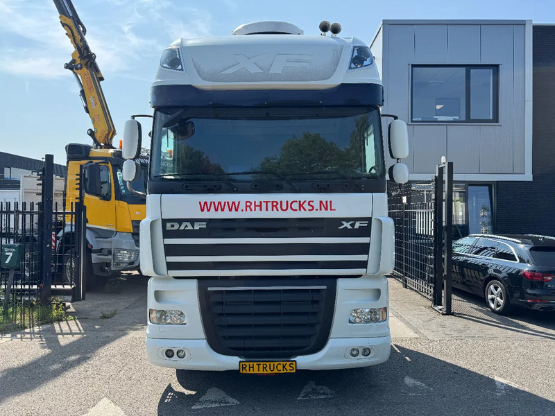 DAF XF 105.510 4X2 SKIRTS ADR RETARDER STANDKLIMA - Tracteur routier: photos 2 DAF XF 105.510 4X2 SKIRTS ADR RETARDER STANDKLIMA - Tracteur routier: photos 2