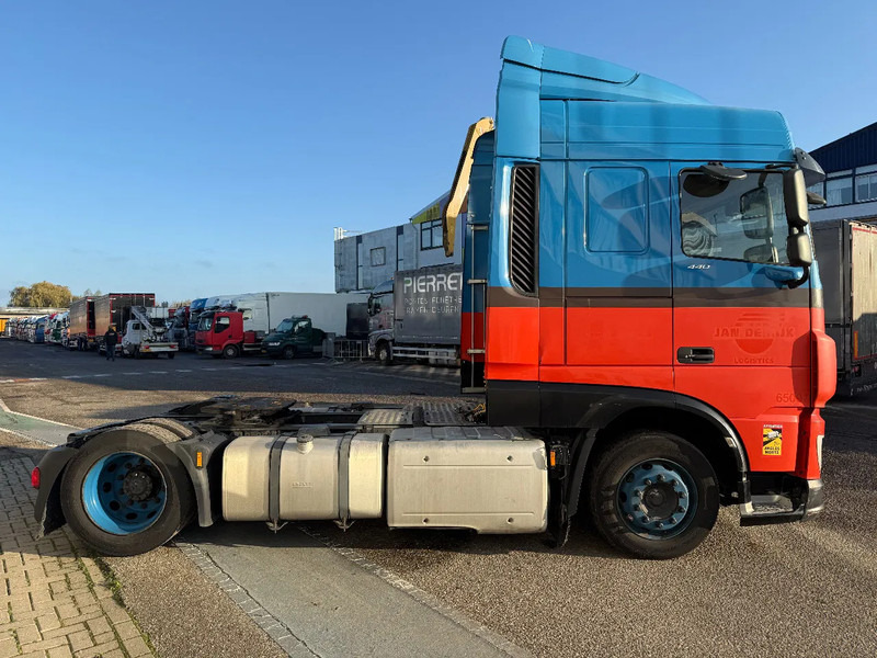 DAF XF 440 4X2 EURO 6 MEGA - ONLY 706.274 KM - Tracteur routier: photos 4 DAF XF 440 4X2 EURO 6 MEGA - ONLY 706.274 KM - Tracteur routier: photos 4