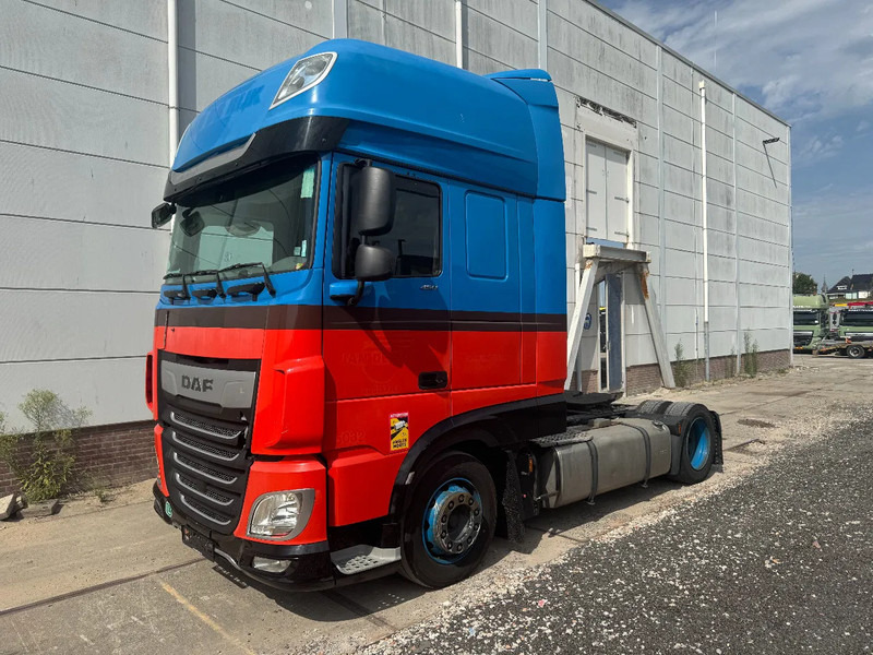 DAF XF 450 4X2 EURO 6 MEGA - Tracteur routier: photos 1 DAF XF 450 4X2 EURO 6 MEGA - Tracteur routier: photos 1