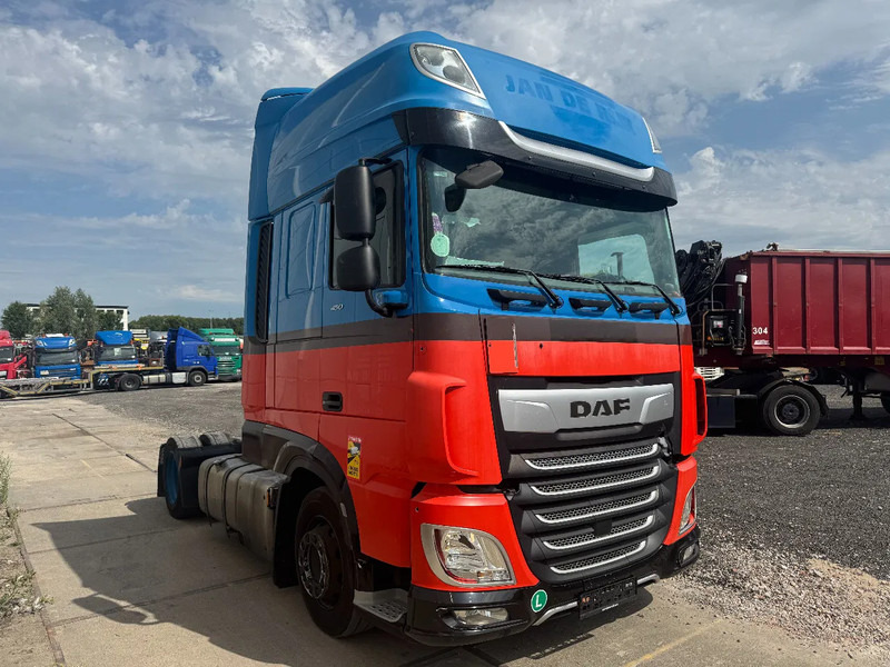 DAF XF 450 4X2 EURO 6 MEGA - Tracteur routier: photos 3 DAF XF 450 4X2 EURO 6 MEGA - Tracteur routier: photos 3