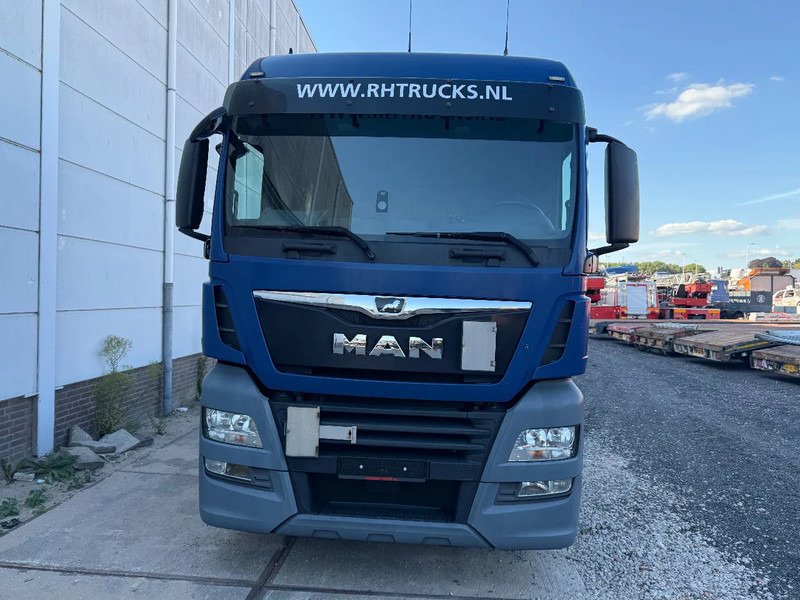 MAN TGX 26.460 6X2 SPOILERS, AUTOMATIC 547667 KM - Tracteur routier: photos 3 MAN TGX 26.460 6X2 SPOILERS, AUTOMATIC 547667 KM - Tracteur routier: photos 3