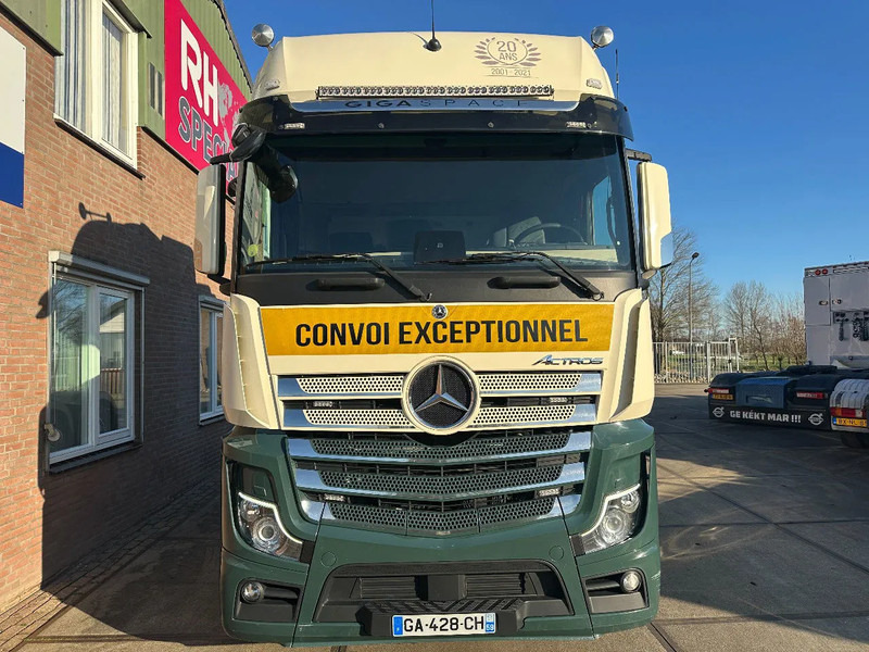 Mercedes-Benz Actros 4163 8X4,180 TON, GIGA SPACE, INTARDER HYDRAULIC, - Tracteur routier: photos 3 Mercedes-Benz Actros 4163 8X4,180 TON, GIGA SPACE, INTARDER HYDRAULIC, - Tracteur routier: photos 3