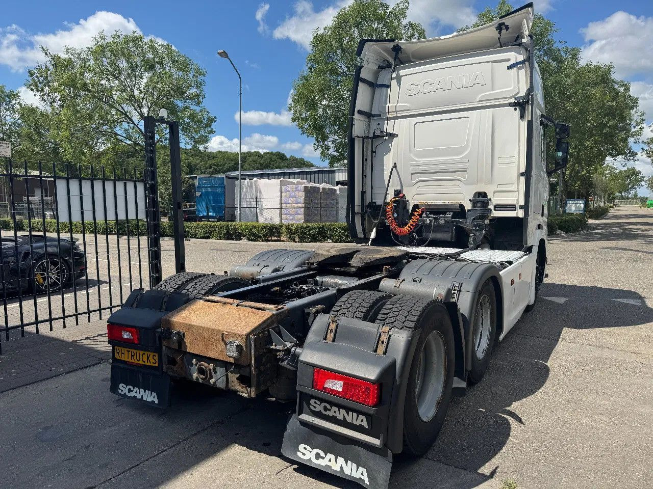 Scania R520 V8 NGS 6X4 EURO 6 - Tracteur routier: photos 4 Scania R520 V8 NGS 6X4 EURO 6 - Tracteur routier: photos 4