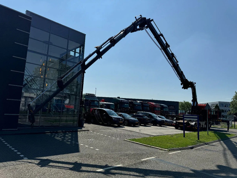 Scania R560 V8 8X2 + EFFER CRANE 1550 6S + FLYJIP 6XHYDR + REMOTE + WINCH - Tracteur routier: photos 5 Scania R560 V8 8X2 + EFFER CRANE 1550 6S + FLYJIP 6XHYDR + REMOTE + WINCH - Tracteur routier: photos 5