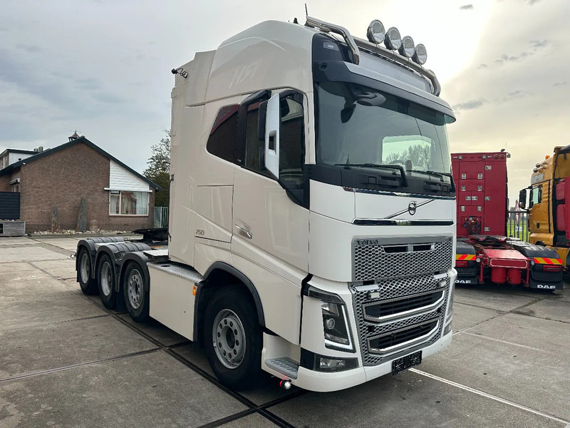 Volvo FH 16.750 8X4, 180 TON POWER STEERING HYDRAULIC - Tracteur routier: photos 4 Volvo FH 16.750 8X4, 180 TON POWER STEERING HYDRAULIC - Tracteur routier: photos 4