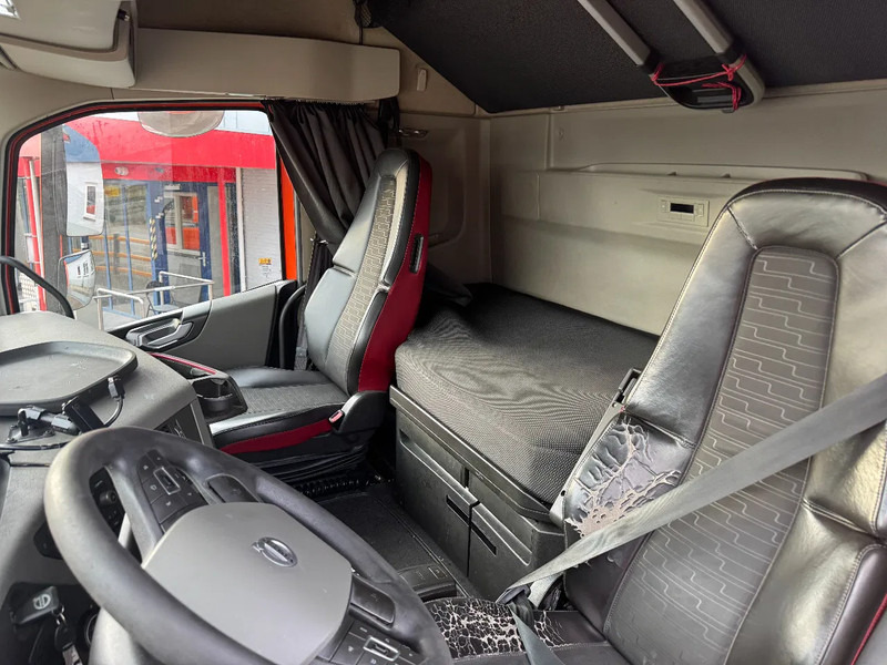 Tracteur routier Volvo FH 460 4X2 EURO 6 SKIRTS PARK COOL I SHIFT: photos 10