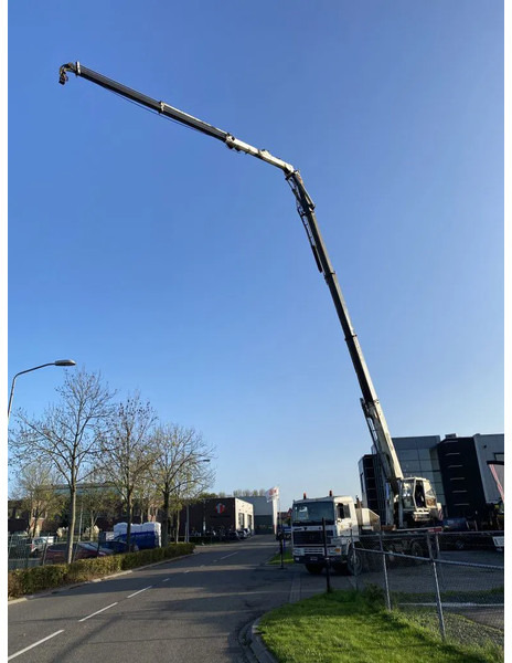 Volvo F 12 8X4 + CORMACH 87000 CRANE - 8.642 HOURS - Camion grue: photos 3 Volvo F 12 8X4 + CORMACH 87000 CRANE - 8.642 HOURS - Camion grue: photos 3