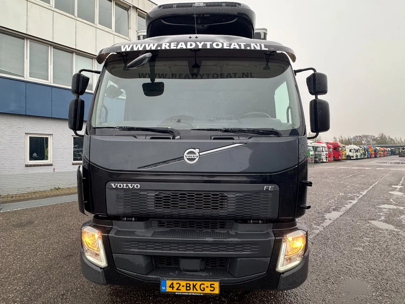 Volvo FE 280 6X2 EURO 6 DHOLLANDIA 2500 KG THERMO KING COOL UNIT - Camion frigorifique: photos 2 Volvo FE 280 6X2 EURO 6 DHOLLANDIA 2500 KG THERMO KING COOL UNIT - Camion frigorifique: photos 2
