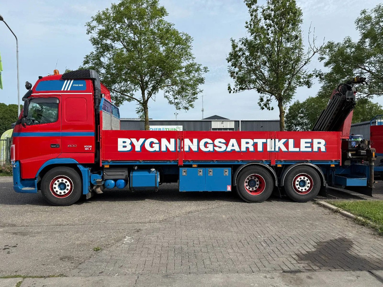 Volvo FH 600 - 6X2 - EURO 5 + HMF 2420 K5 + REMOTE - Camion plateau, Camion grue: photos 5 Volvo FH 600 - 6X2 - EURO 5 + HMF 2420 K5 + REMOTE - Camion plateau, Camion grue: photos 5