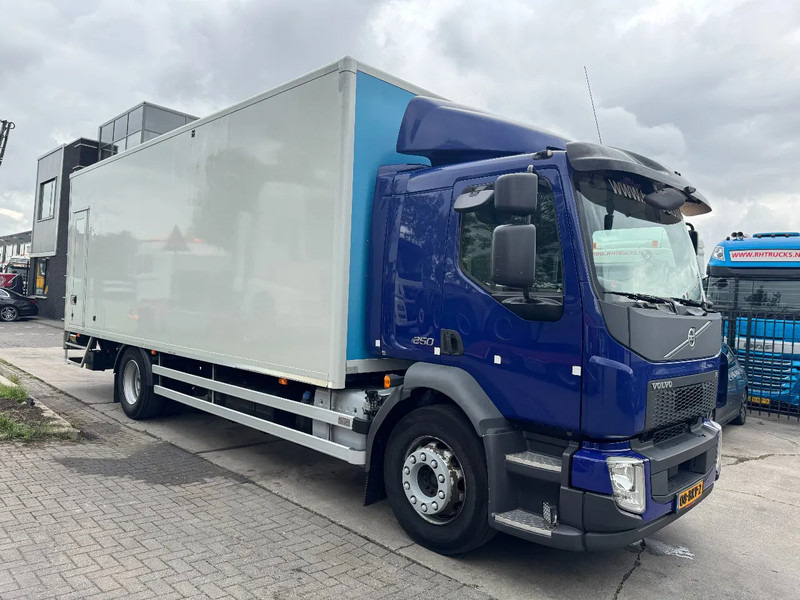 Volvo FL 250 4X2 EURO 6 DHOLLANDIA LIFT + CARGOLOCK TÜV 04-2026 - Camion fourgon: photos 4 Volvo FL 250 4X2 EURO 6 DHOLLANDIA LIFT + CARGOLOCK TÜV 04-2026 - Camion fourgon: photos 4