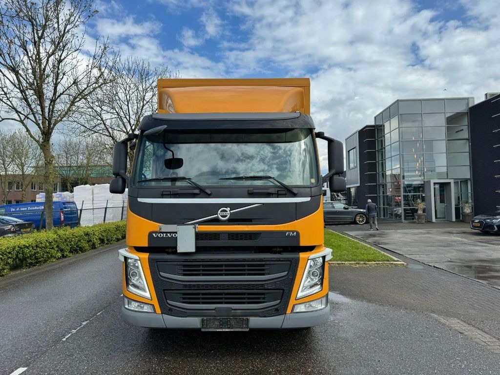 Volvo FM 370 4X2 EURO 6 + CARGOBOX + CARGOLIFT ZEPRO - Camion fourgon: photos 2 Volvo FM 370 4X2 EURO 6 + CARGOBOX + CARGOLIFT ZEPRO - Camion fourgon: photos 2