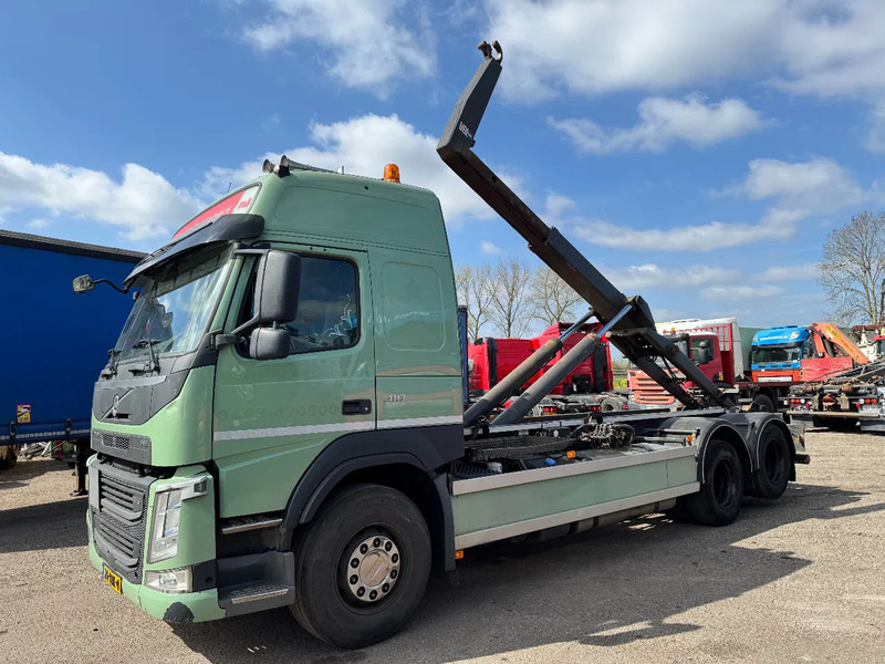 Volvo FM 410 6X2 EURO 6 VDL 20 T HOOK LIFTING AXLE - Camion ampliroll: photos 3 Volvo FM 410 6X2 EURO 6 VDL 20 T HOOK LIFTING AXLE - Camion ampliroll: photos 3