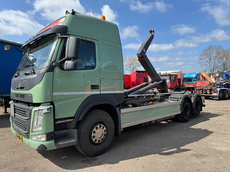 Volvo FM 410 6X2 EURO 6 VDL 20 T HOOK LIFTING AXLE - Camion ampliroll: photos 1 Volvo FM 410 6X2 EURO 6 VDL 20 T HOOK LIFTING AXLE - Camion ampliroll: photos 1
