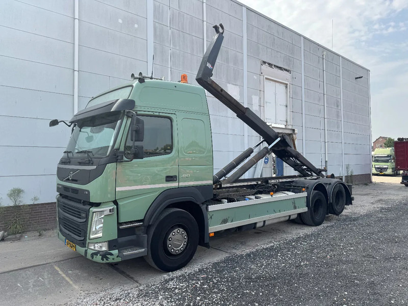 Volvo FM 410 6X2 EURO 6 VDL 21T HOOK - Camion ampliroll: photos 1 Volvo FM 410 6X2 EURO 6 VDL 21T HOOK - Camion ampliroll: photos 1