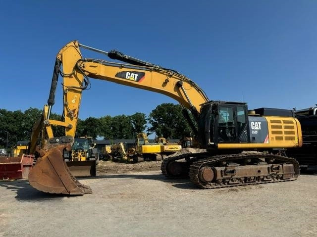 CAT 352 F - Pelle sur chenille: photos 1 CAT 352 F - Pelle sur chenille: photos 1