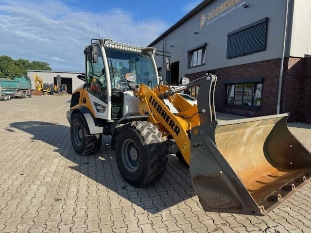 LIEBHERR L 504 Compact - Chargeuse sur pneus: photos 4 LIEBHERR L 504 Compact - Chargeuse sur pneus: photos 4