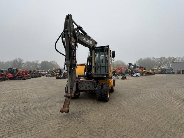 Pelle sur pneus Volvo EW 160 B: photos 8