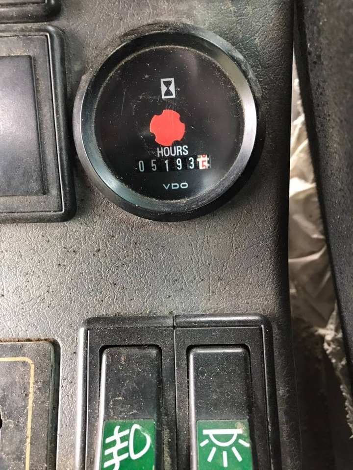 Pelle sur pneus Volvo EW 160 B: photos 11